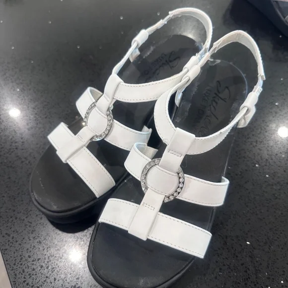 Sketchers sandals - Picture 2 of 3